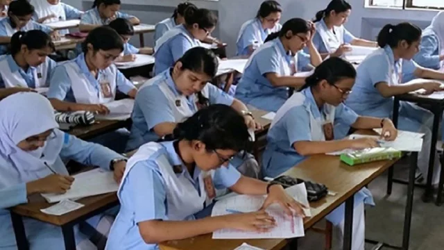 আগামী বৃহস্পতিবার থেকে শুরু হচ্ছে এইচএসসি ও সমমান পরীক্ষা, অংশ নিচ্ছে ১২ লাখ ৬৭ হাজার শিক্ষার্থী