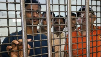 আদালতে আত্মসমর্পণের পর পাঁচ আওয়ামী লীগ নেতাকর্মী কারাগারে