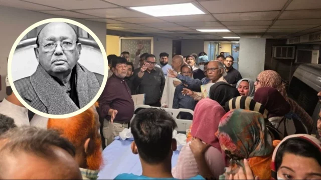 ধানমন্ডিতে প্রথম জানাজা সম্পন্ন, কাল ভোলায় দাফন তোফায়েল আহমেদের