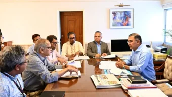 দেশীয় প্রযুক্তিতে অ্যাম্বুলেন্স তৈরি নিয়ে বৈঠকে প্রধানমন্ত্রী