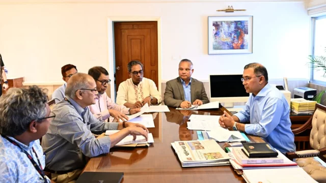 দেশীয় প্রযুক্তিতে অ্যাম্বুলেন্স তৈরি নিয়ে বৈঠকে প্রধানমন্ত্রী
