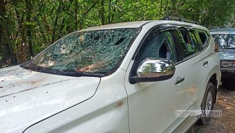 শিশুর লাশ উদ্ধার: পুলিশের গাড়িতে হামলা, পুরো গ্রাম রণক্ষেত্র, এসপিসহ আহত ২০