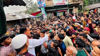 নোয়াখালীতে ছাত্রলীগের মিছিল, রাতভর অভিযানে আটক ২৪