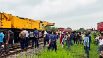 ঈশ্বরদীতে একতা এক্সপ্রেস লাইনচ্যুত, তিন ঘণ্টা পর স্বাভাবিক ঢাকা-উত্তরাঞ্চল রেল যোগাযোগ; গঠন তদন্ত কমিটি