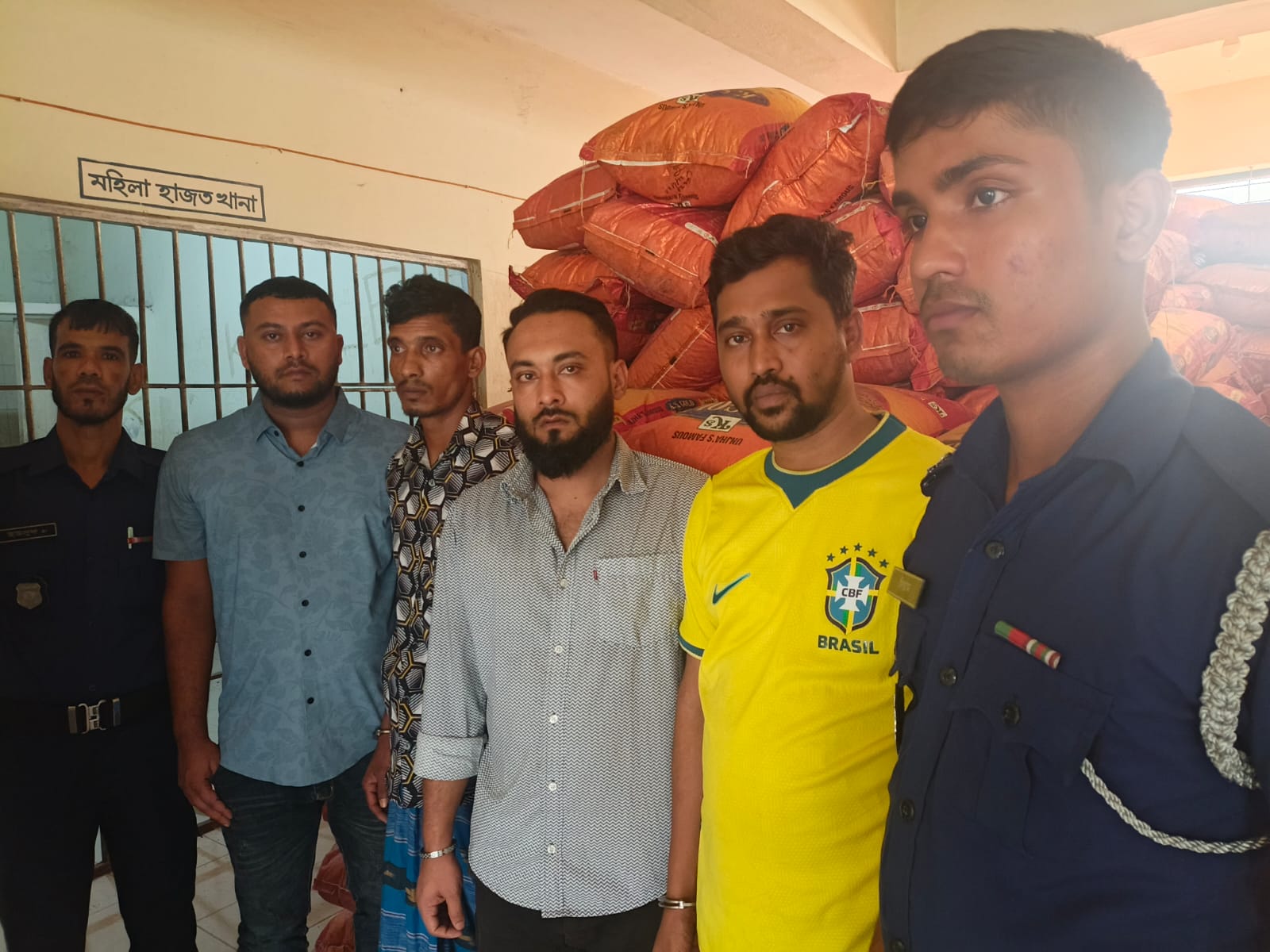 বাহুবলে প্রায় ৯৭ লাখ টাকার ভারতীয় জিরা জব্দ, আটক ৫