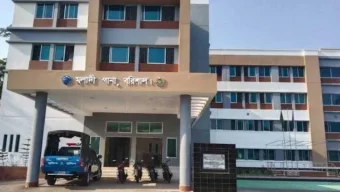 বরিশালে গ্রেপ্তার আওয়ামী লীগ কর্মীকে ছিনিয়ে নিল জনতা