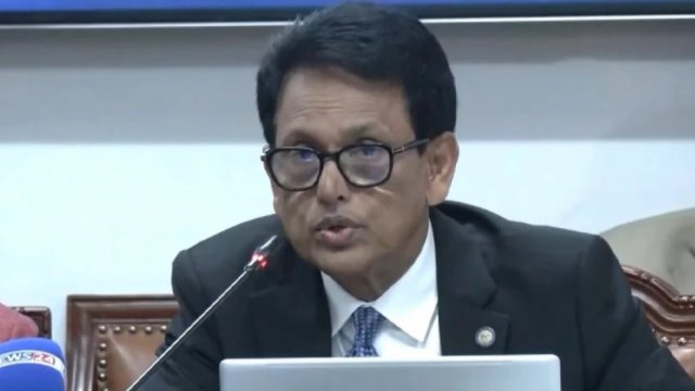 শিক্ষামন্ত্রীকে জরুরি ডেকে নিলেন প্রধানমন্ত্রী