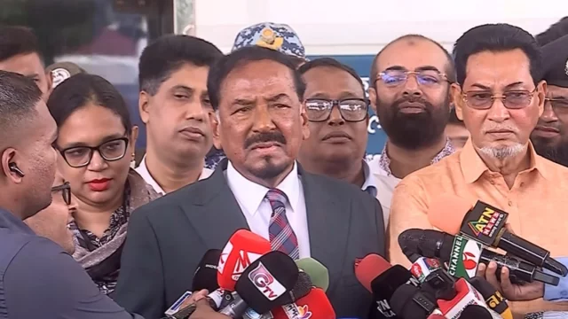 রাষ্ট্রপতির পদত্যাগের গুঞ্জনের মধ্যে সফর সংক্ষিপ্ত করে দেশে ফিরলেন স্পিকার