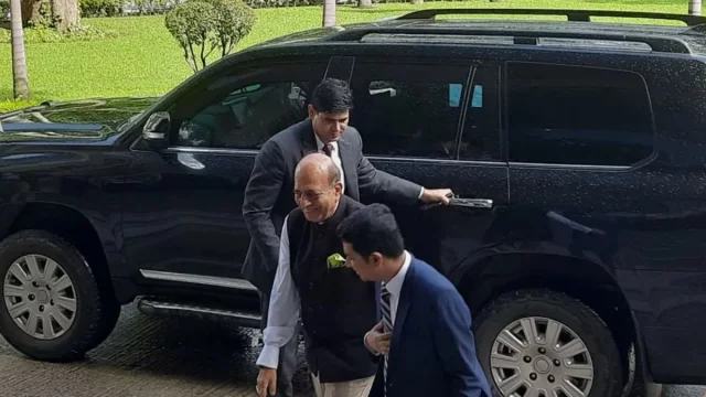 পররাষ্ট্র মন্ত্রণালয়ে ভারতীয় হাইকমিশনার দিনেশ ত্রিবেদী