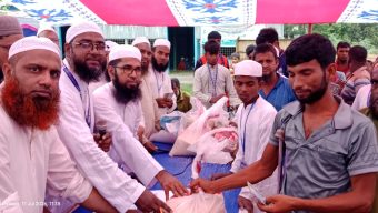 নাগরপুর-চৌহালীর নদীভাঙন কবলিত অসহায় মানুষের পাশে ইত্তিহাদুল উলামা ওয়াল হুফফাজ