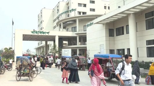 কুষ্টিয়ায় নষ্টের বদলে সুস্থ দাঁত তোলার অভিযোগ