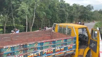 হবিগঞ্জে যাওয়ার পথে এনসিপির গাড়িবহর আটকে দিয়েছে পুলিশ