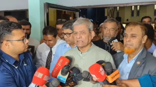 দেশের রাষ্ট্রপতি দলীয় নাকি বাইরে থেকে, সিদ্ধান্ত বিএনপির বৈঠকেই : মির্জা ফখরুল