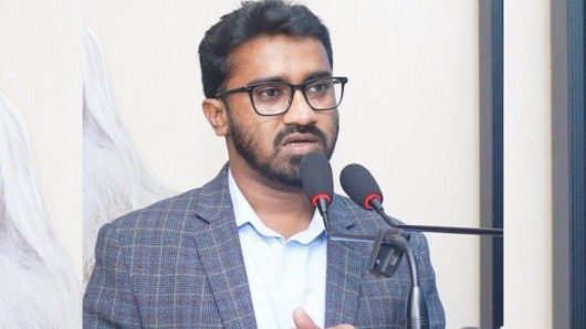 ক্যান্টনমেন্টের স্পষ্ট ক্লিয়ারেন্স পেয়ে নাহিদ এক দফার ঘোষণা করেছিল: রাশেদ খান