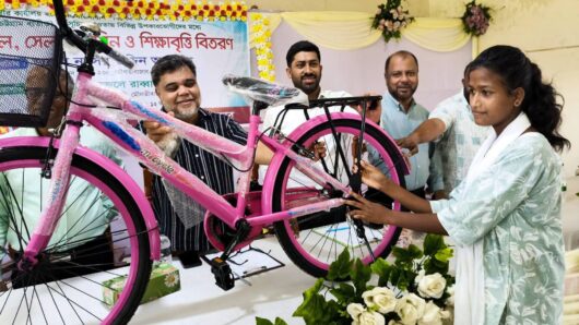 39 students receive bicycles, 59 women sewing machines in Juri Upazila 