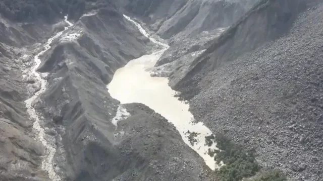 নেপালে ফের বন্যার আতঙ্ক: রুদ্ধ হ্রদ কী এবং এটি ভাঙলে কতটা ভয়াবহ হতে পারে