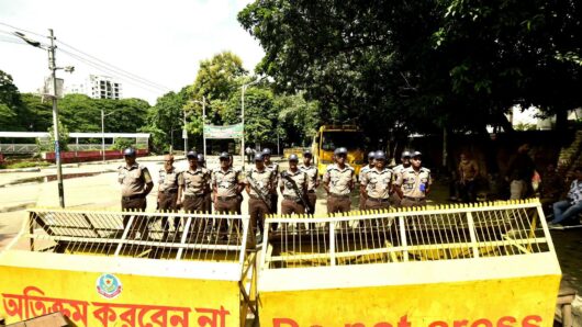 ৩২ এ শ্রদ্ধা জানাতে গিয়ে যুবলীগকর্মী আটক