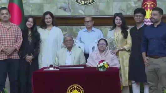 বঙ্গভবনে সপরিবারে নতুন রাষ্ট্রপতি