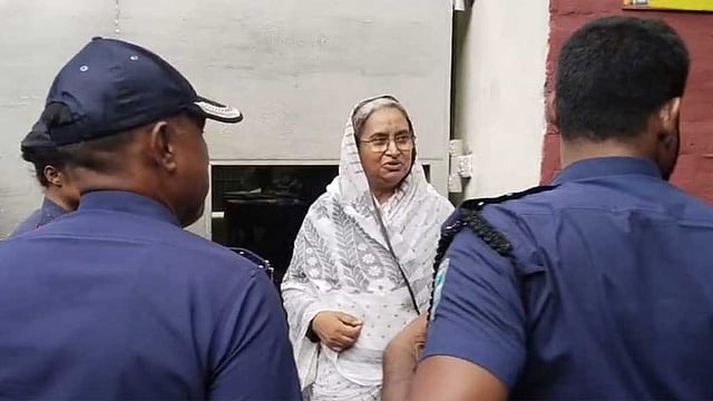 বাসায় যাওয়ার তাড়া নেই, জামিন চাই না: ট্রাইব্যুনালে দীপু মনি