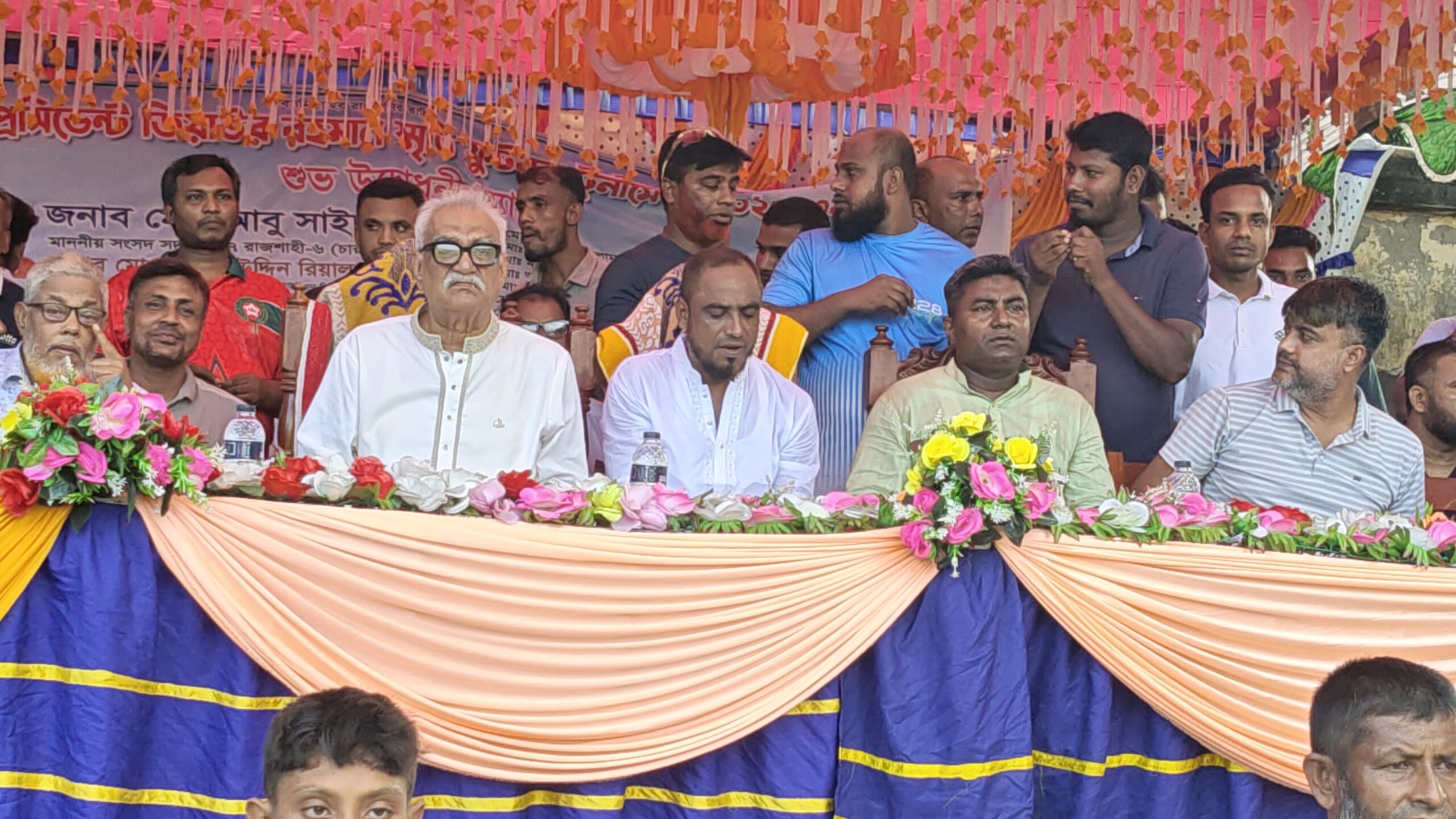 মীরগঞ্জে শহীদ জিয়াউর রহমান ফুটবল টুর্নামেন্টের উদ্বোধনী ম্যাচ অনুষ্ঠিত