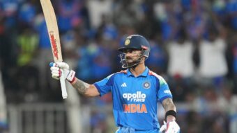 ৫৫তম সেঞ্চুরিতে ১৫ হাজার রানের ক্লাবে কোহলি