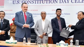 ঢাকা বিশ্ববিদ্যালয়ে ‘মার্কিন সংবিধান দিবস’ উদযাপিত