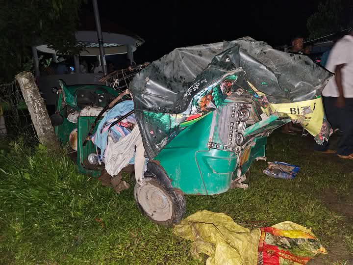 শ্রীমঙ্গলে বাস-সিএনজি মুখোমুখি সংঘর্ষ, নিহত ৩