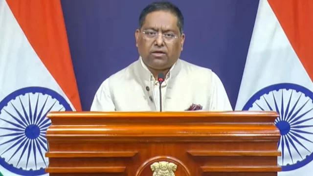 শেখ হাসিনা আমলের ১০১ চুক্তি পর্যালোচনা প্রসঙ্গে ঢাকার বক্তব্যের প্রতিক্রিয়ায় ভারতের বার্তা