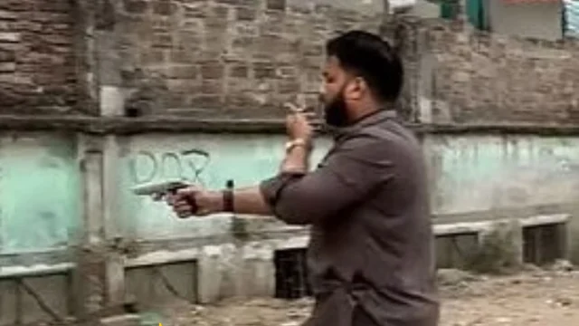 আমি তো আর গুলি করি নাই, ওটা নিয়ে কাউকে ভয়ও দেখাই নাই: প্রতিমন্ত্রী ইশরাক