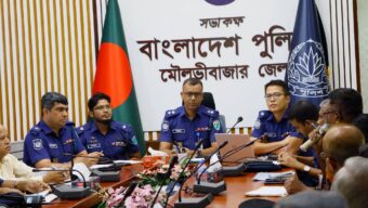 দুর্গাপূজায় নিরাপত্তা ও আইন-শৃঙ্খলা বিষয়ে মতবিনিময় সভা অনুষ্ঠিত