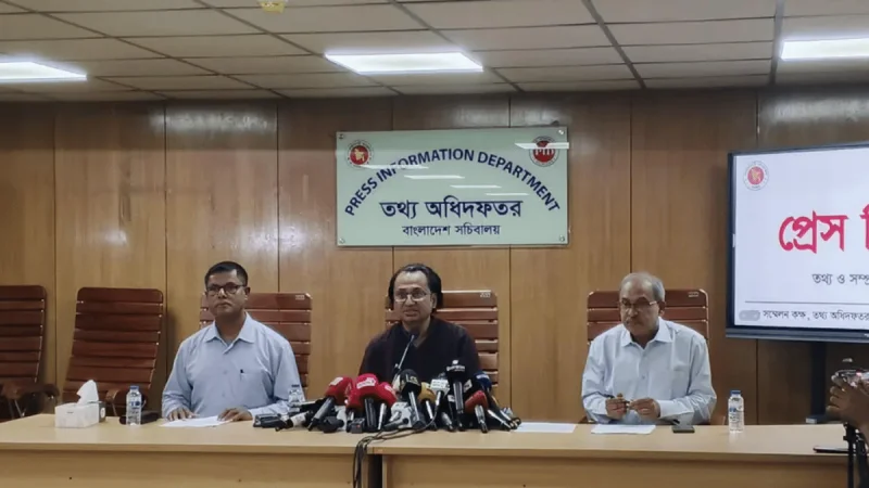 শেখ হাসিনা দেশে ফিরলে ‘মব’ ফেস করবেন না: জাহেদ উর রহমান