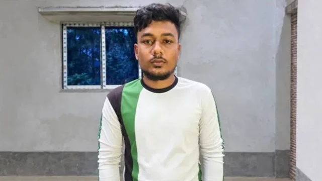 একটা স্নাইপারের অভাব ছিল’ মন্তব্যে আটক: ছেড়ে দেওয়া হলো যুবকের বাবাকে