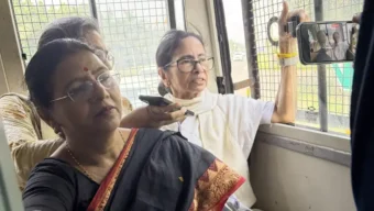 যন্তর মন্তর বিক্ষোভ; দিল্লিতে মমতা বন্দ্যোপাধ্যায় আটক