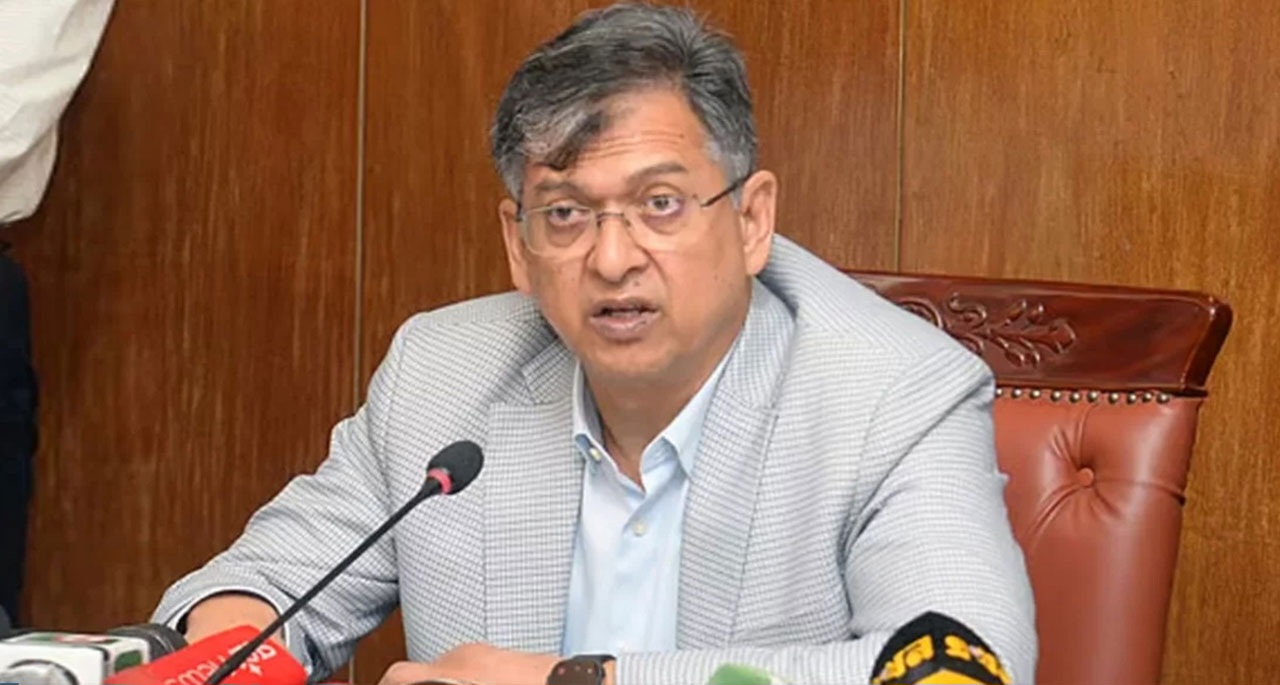 ডিসেম্বরে শেখ হাসিনার ফেরার প্রশ্নে যা জানালেন স্বরাষ্ট্রমন্ত্রী